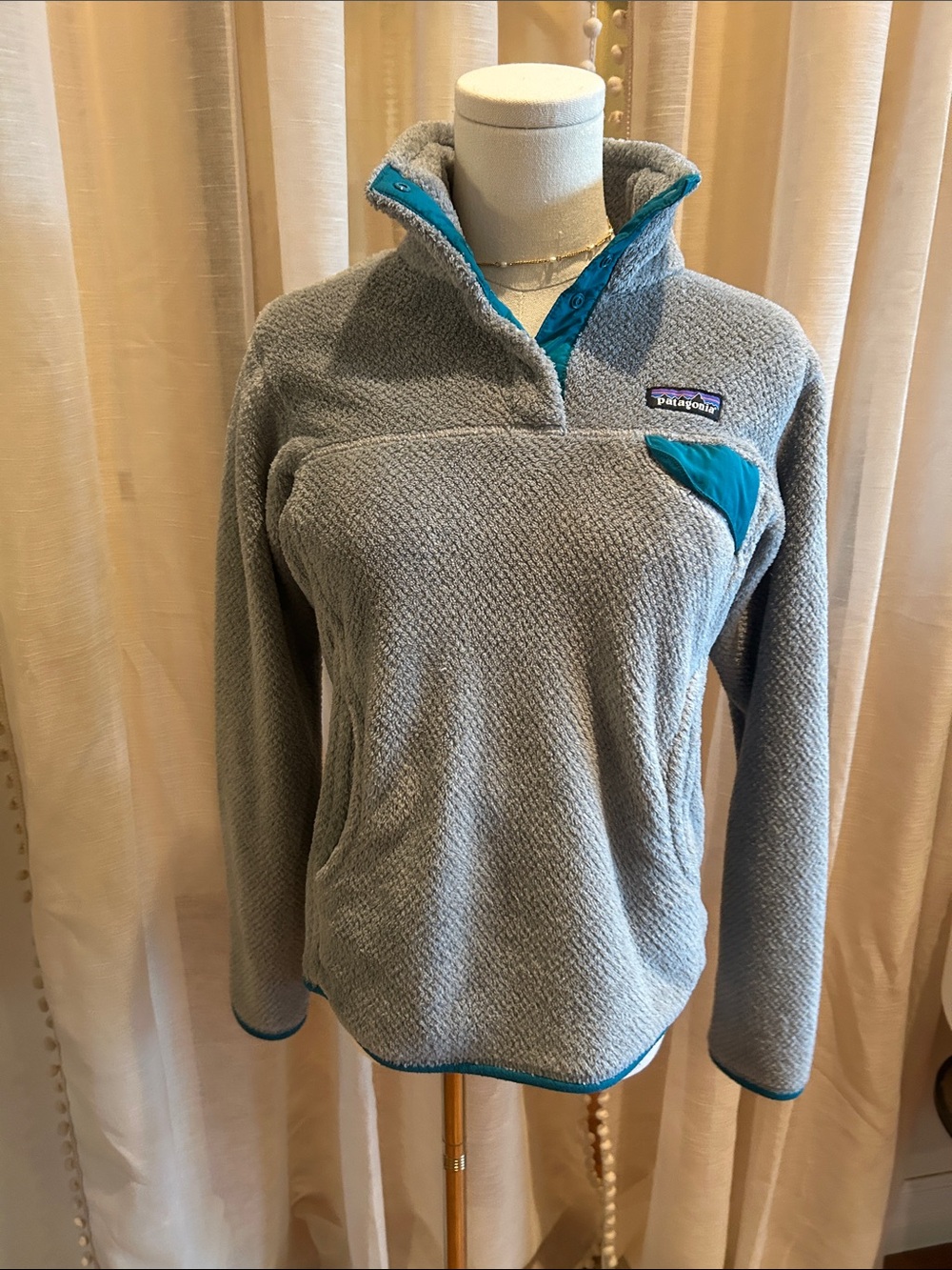 Patagonia Gray Fleece Pullover with Teal Trim